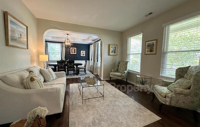 3236 BARBOUR DR
