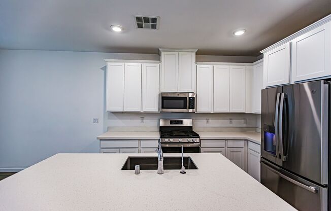 3 beds, 2.5 baths, $1,852