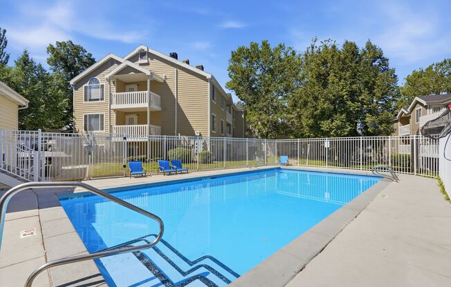 Woods Crossing Apartments