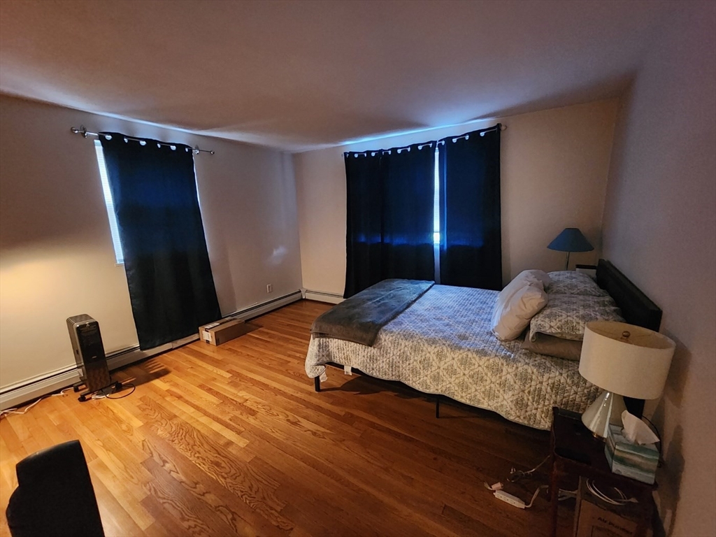 1105 Lexington St.