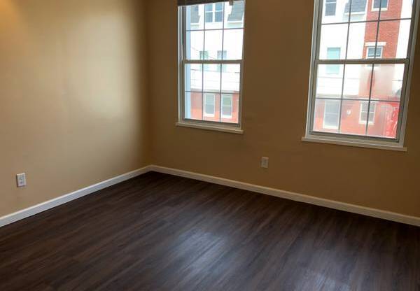 Great 2BR/2BA home in Prime location in University City. Available Nov 5th