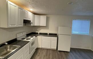 1717 E Mission