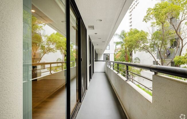 2 beds, 2.5 baths, 1,300 sqft, $3,995, Unit 203