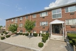 1 bed, 1 bath, 550 sqft, $1,800, Unit 34A