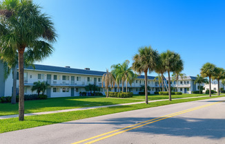 1200 S Broadway Lantana, FL 33462