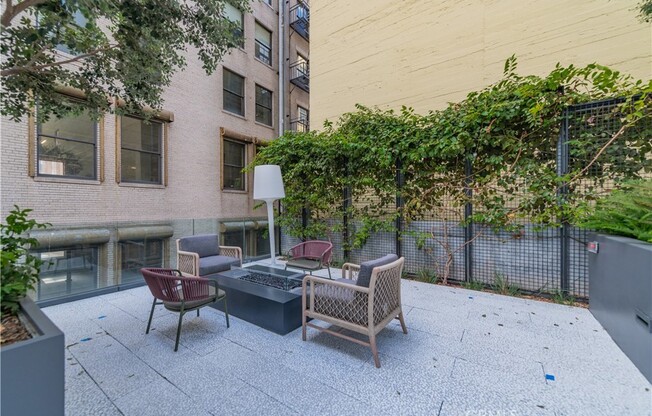 1 bed, 1 bath, 711 sqft, $2,800, Unit 1414