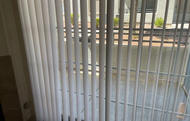 2 beds, 2 baths, $1,200