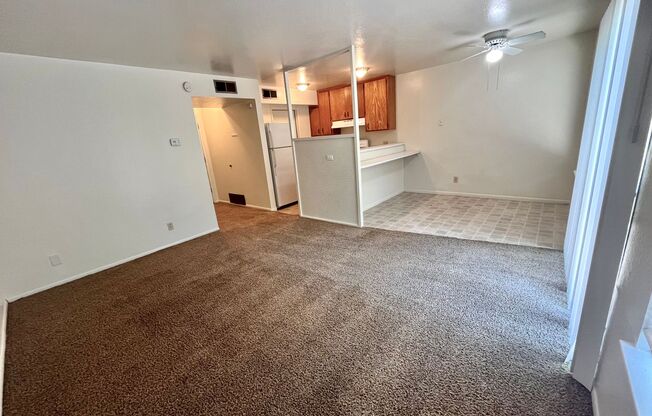 2 beds, 1 bath, 900 sqft, $1,295