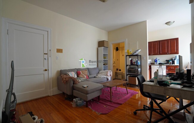 1212 COMMONWEALTH AVE