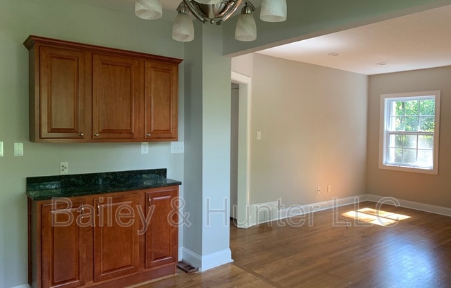 610 DARLINGTON RD NE