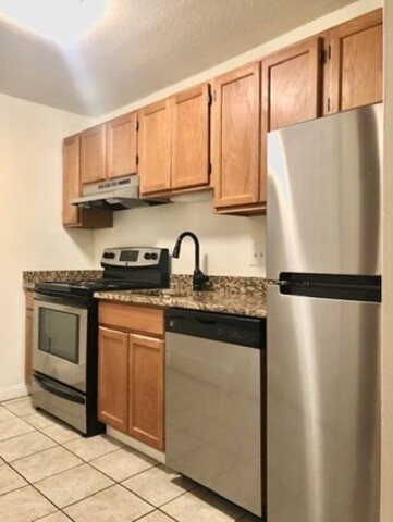 10 ALBEMARLE CT