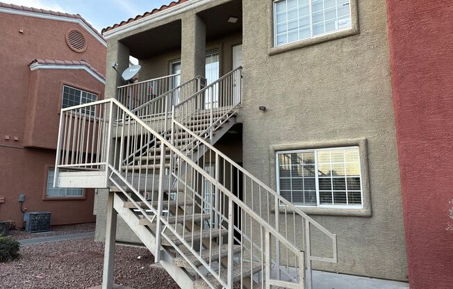 3 beds, 2 baths, $1,400, Unit # 1172