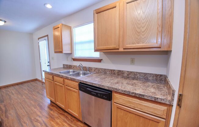 2 beds, 2.5 baths, 1,110 sqft, $1,405, Unit 2103
