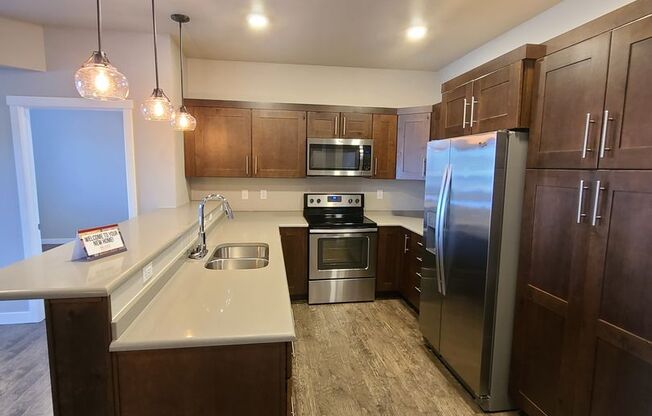 2 beds, 2 baths, $1,495, Unit 147