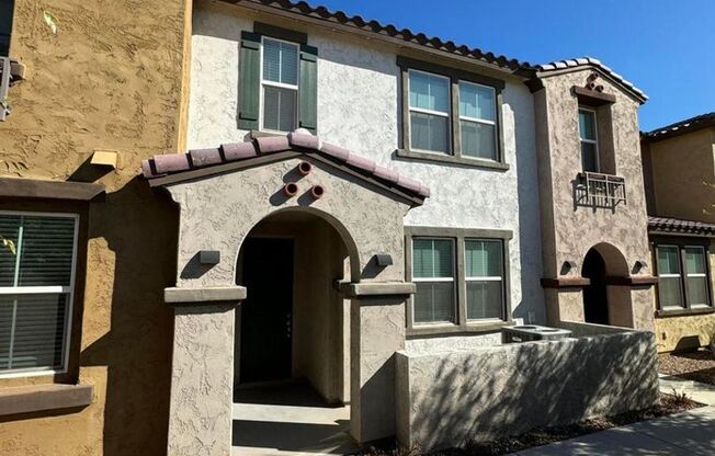 Newer townhome for rent in Tempe!