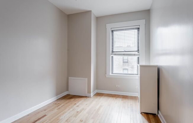 1 bed, 1 bath, 450 sqft, $1,595, Unit 4715-23S