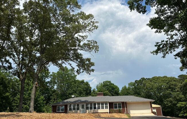 3 Bedroom Ranch in Gainesville!