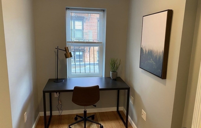 1 bed, 1.5 baths, 650 sqft, $3,000, Unit 3