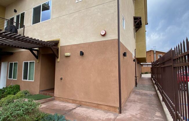 2266 West Dunlop Street
