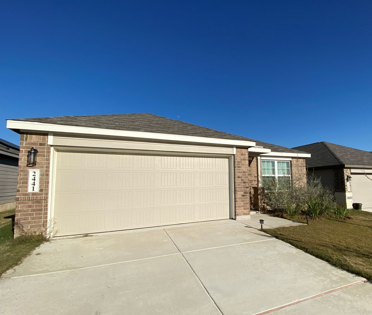 Voss Farms / Fridge Included / Separate Dining Area / Fenced in Yard / NBISD / 2 Community Pools