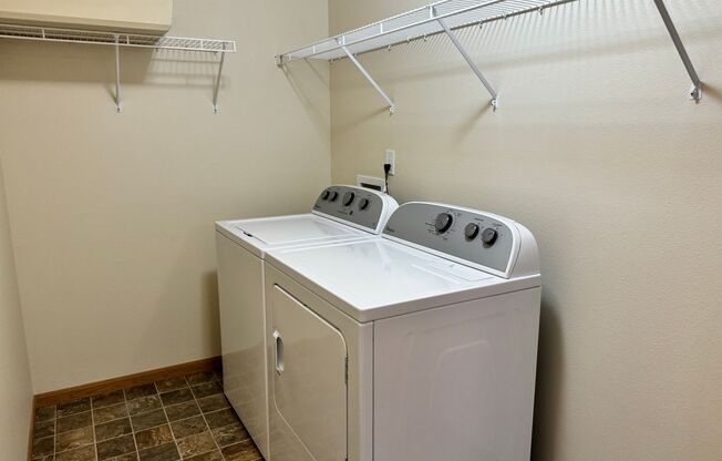 2 beds, 2 baths, 982 sqft, $1,245, Unit 605-212