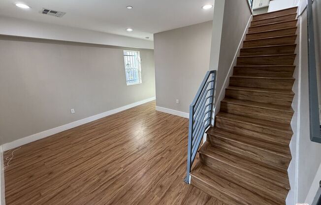 2303 1/2 HAUSER BLVD
