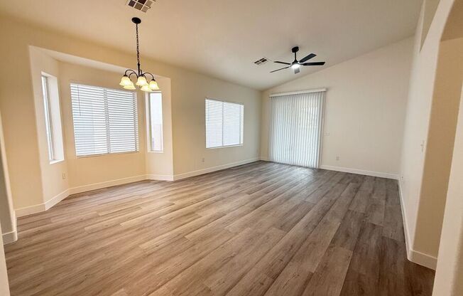 1605 WOODWARD HTS WAY