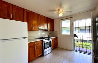 Waikiki: 1 Bed, 1 Bath Apartment