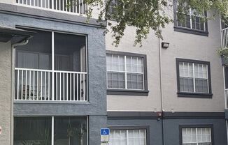 Holiday Special $500 off first full months rent-The Preserve at Temple Terrace