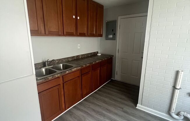 24543 Valley Ave, Eastpointe, MI