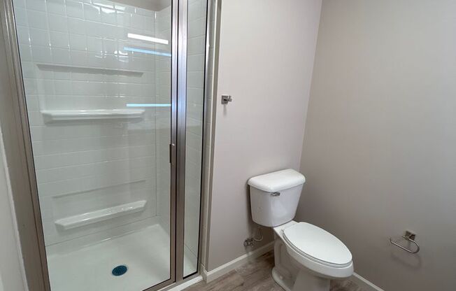 Studio, 1 bath, 500 sqft, $995, Unit 07