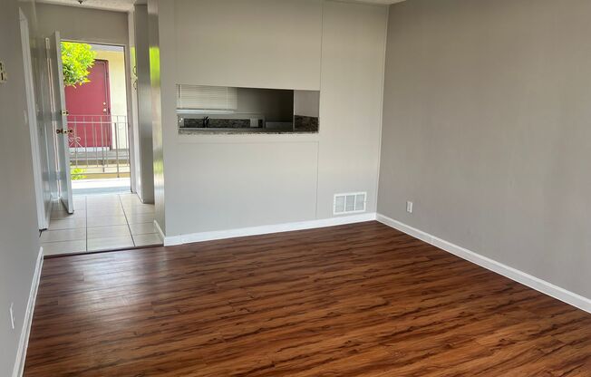 1 bed, 1 bath, 541 sqft, $1,625, Unit 1948-306