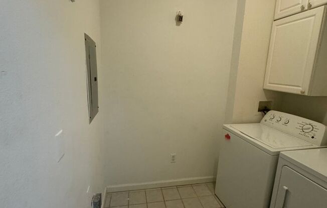 1 bed, 1 bath, $1,400, Unit # 315