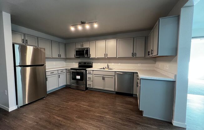 1 bed, 1 bath, 903 sqft, $1,659, Unit 2