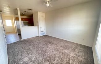 2 beds, 1.5 baths, 946 sqft, $775