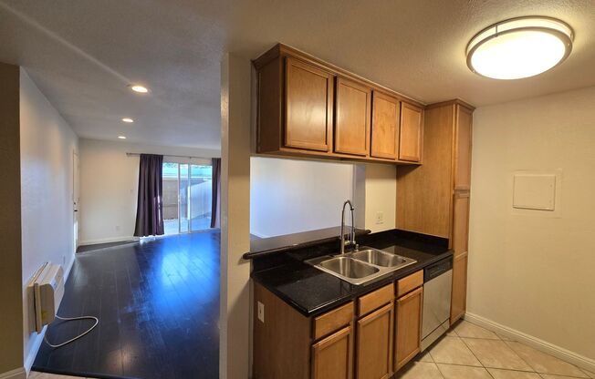 1 bed, 1 bath, $2,195, Unit # #E 01