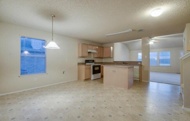 Beautiful home with spacious open floor plan. Great for entertaining. Family kitchen overlooking the family room.