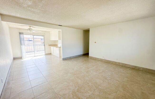 Move-in ready 2-Bedroom / 2-Bathroom apartment in Vista!