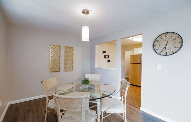 2 beds, 1.5 baths, 1,035 sqft, $1,530, Unit 7-610