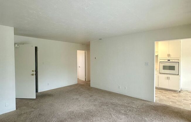 1400 Floribunda Av.