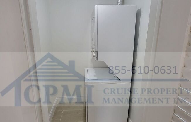 1 bed, 1 bath, 744 sqft, $1,725, Unit 35