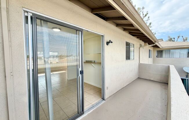 2 beds, 1 bath, 900 sqft, $2,375, Unit 56