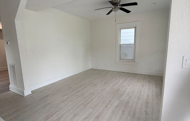 Gorgeous Four Bedroom Completed Upgraded