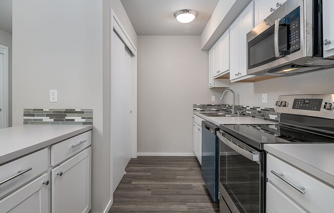 BRAND NEW! 2 Bed 1 Bath Available! Huge Balcony