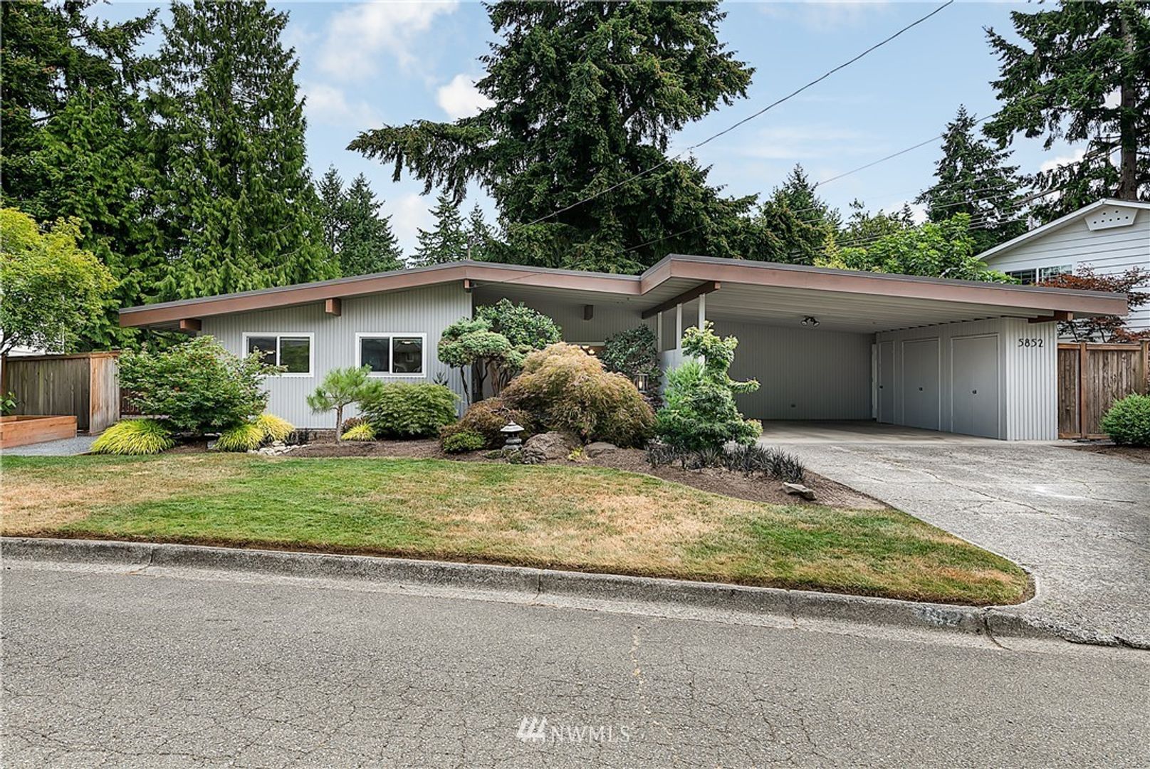Newport Hills 3bed/1bath Home!