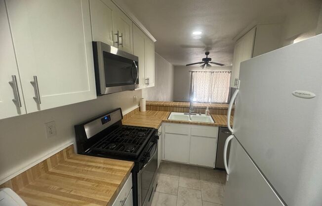 Amazing Deal 1 Bed 1 Bath for Rent Orange Blossom CA 92618