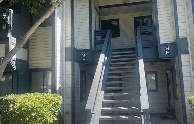 2 beds, 2 baths, $2,500, Unit APARTMENT G