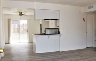 2 beds, 1 bath, $1,100, Unit 529 Knotts #1