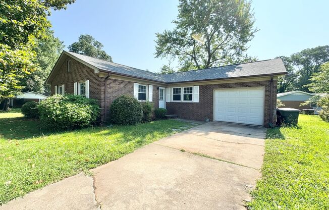 3 Bedroom with Beautiful Updates Throughout