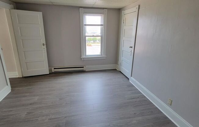 1 bed, 1 bath, $950, Unit 425 W. Franklin Street #3